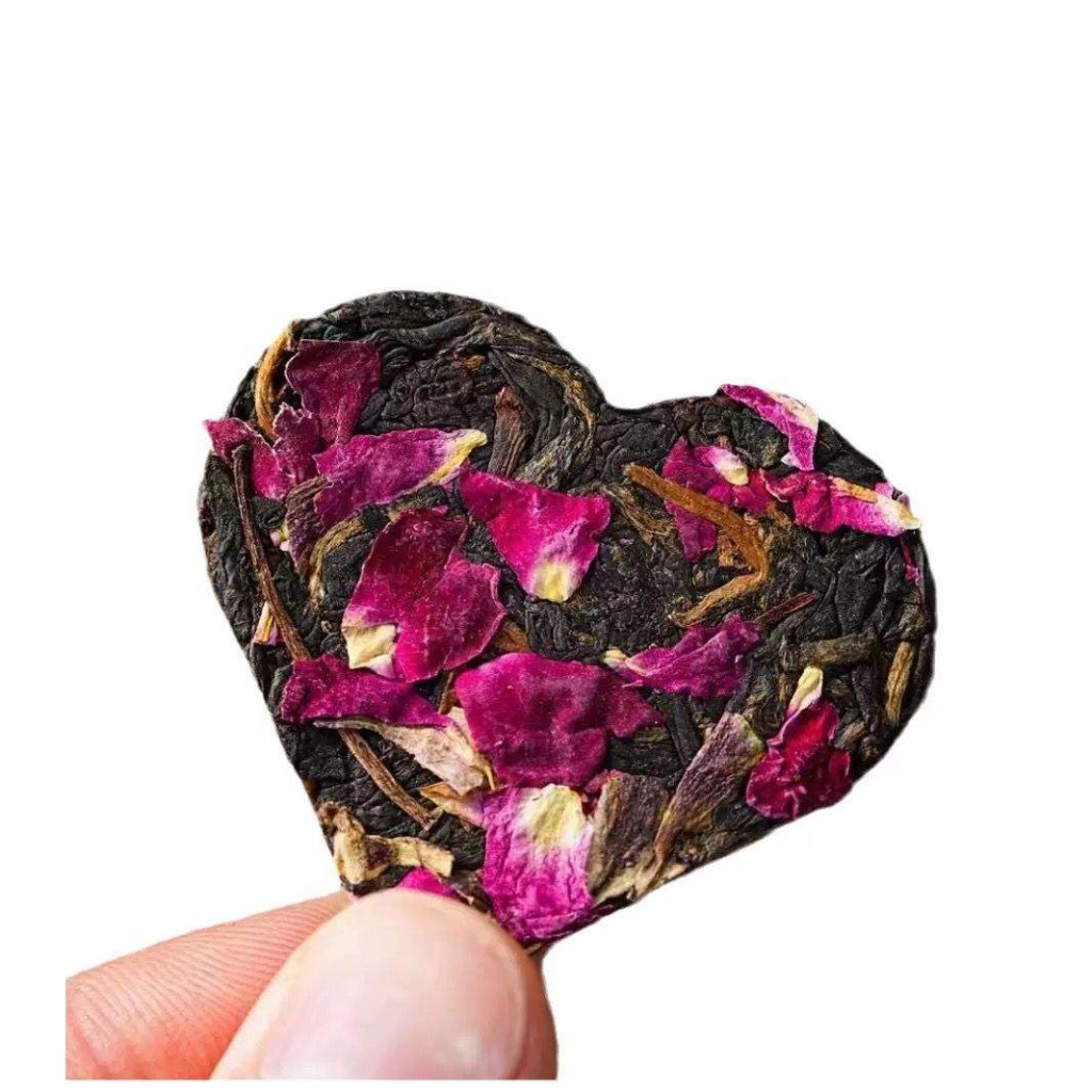 Sip Tea Tao，Heart‑Shaped Yunnan Dark Tea with Rose Petals